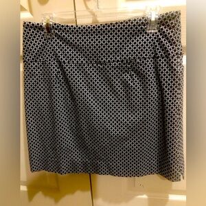 S.C. & CO.  Slenderizing, Black and White Patterned Skort